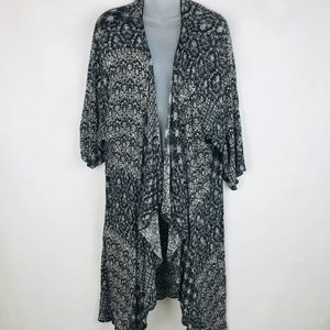 LulaRoe Boho Chic Black White Kimono